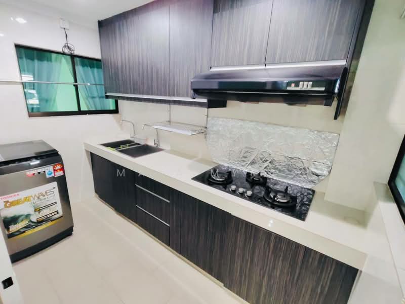 Apartment for Rent at Mutiara Serdang (Turf View) - Maya Myra - Kitchen - PropertyGuru.com.my