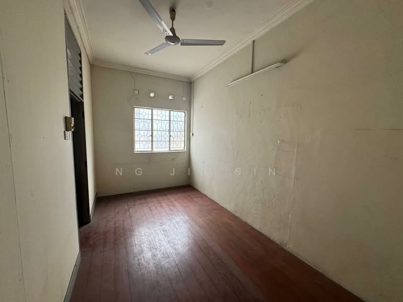 Shop / Office for Sale in Jelutong (Penang) - Ng Jit Sin - Interior - PropertyGuru.com.my