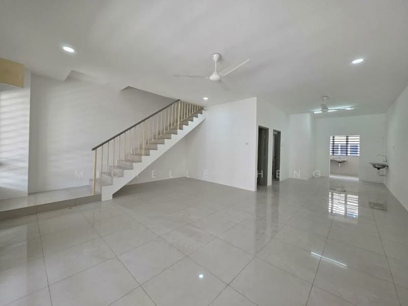 2-storey Terraced House for Sale in Klebang Ria (Chemor) - Michelle Cheng - Living Room - PropertyGuru.com.my