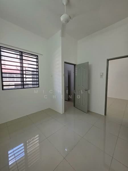 2-storey Terraced House for Sale in Klebang Ria (Chemor) - Michelle Cheng - Bedroom - PropertyGuru.com.my