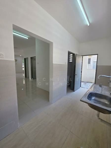 2-storey Terraced House for Sale in Klebang Ria (Chemor) - Michelle Cheng - Kitchen - PropertyGuru.com.my