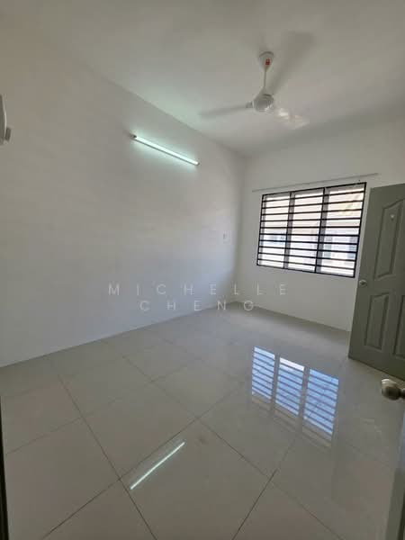 2-storey Terraced House for Sale in Klebang Ria (Chemor) - Michelle Cheng - Bedroom - PropertyGuru.com.my