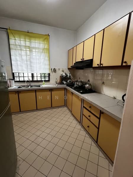 Pangsapuri untuk Disewa di Mon Bisca - Heng Hy - Kitchen - PropertyGuru.com.my