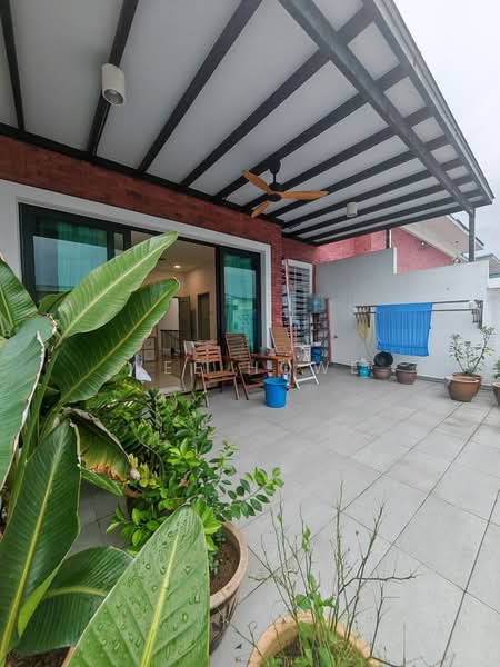 2-storey Terraced House for Sale in Bandar Indahpura (Kulai) - Wee Howe - Exterior - PropertyGuru.com.my