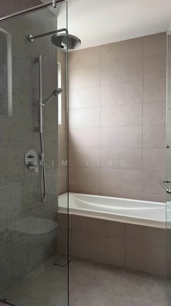 Kondominium untuk Disewa di Bangsar Hill Park - Kim Ling - Master Bathroom - PropertyGuru.com.my