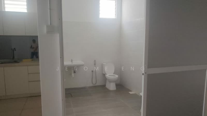 Kilang untuk Disewa di Kawasan Perindustrian Batu Kawan (Simpang Ampat) - Jerome Eng - Bathroom - PropertyGuru.com.my