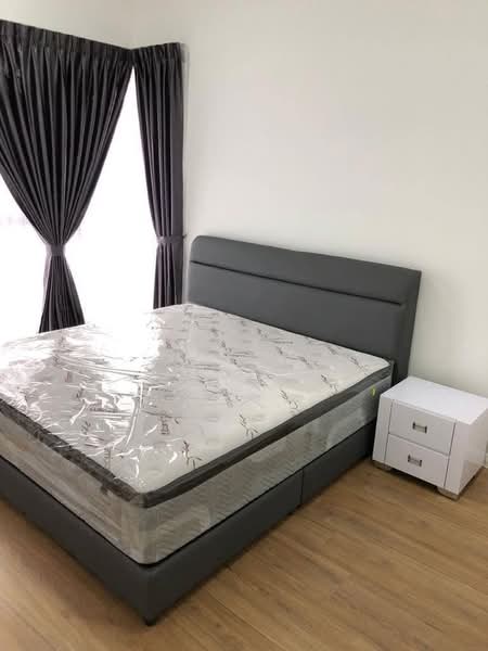 Condominium for Sale at The WaterEdge (Pinggiran Air) - Xin Yi - Bedroom - PropertyGuru.com.my