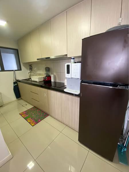 Condominium for Sale at The WaterEdge (Pinggiran Air) - Xin Yi - Kitchen - PropertyGuru.com.my
