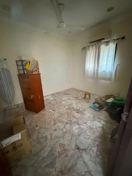 Rumah Teres 1-Tingkat untuk Dijual di Sungai Nibong (Bayan Lepas) - Ping Koay - Bedroom - PropertyGuru.com.my