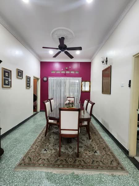 Rumah Banglo untuk Dijual di Seksyen 10 (Petaling Jaya) - Prem Kumar - Dining Room - PropertyGuru.com.my