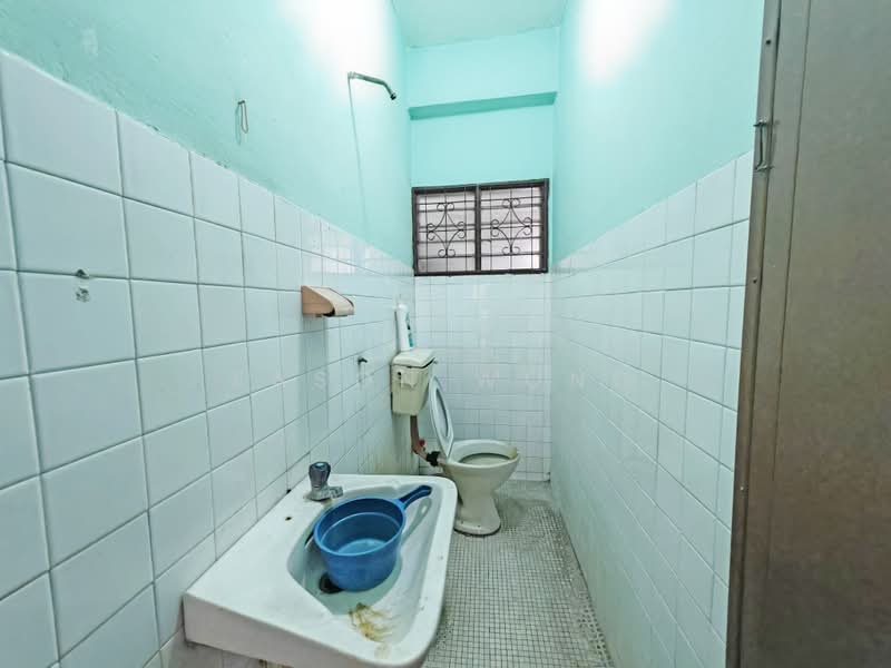 2-storey Terraced House for Sale in Ampang Jaya (Ampang) - Eason Wong - Bathroom - PropertyGuru.com.my
