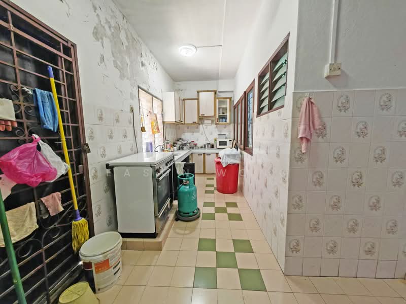2-storey Terraced House for Sale in Ampang Jaya (Ampang) - Eason Wong - Kitchen - PropertyGuru.com.my