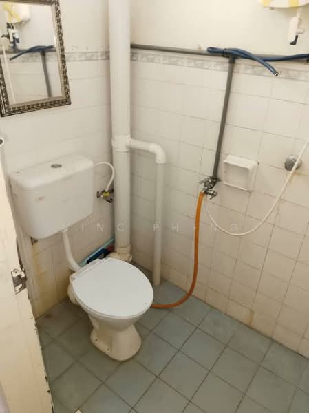 Pangsapuri untuk Dijual di Kiara - Vinc Pheng - Bathroom - PropertyGuru.com.my
