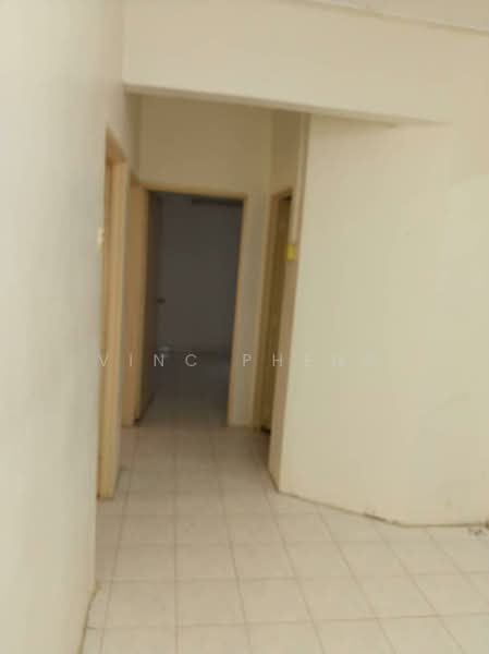 Pangsapuri untuk Dijual di Kiara Apartment - Vinc Pheng - Corridor - PropertyGuru.com.my
