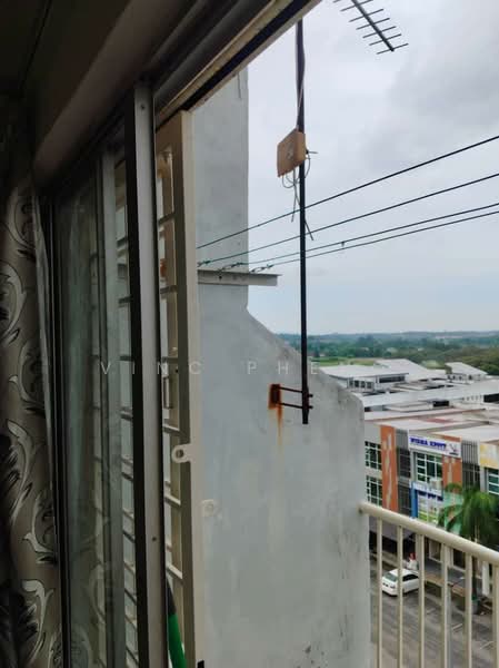 Pangsapuri untuk Dijual di Kiara - Vinc Pheng - Balcony - PropertyGuru.com.my