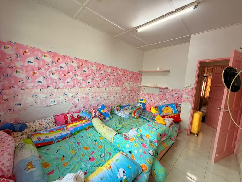 2-storey Terraced House for Sale in Taman Johor Jaya (Johor Bahru) - Zack Chow - Bedroom - PropertyGuru.com.my
