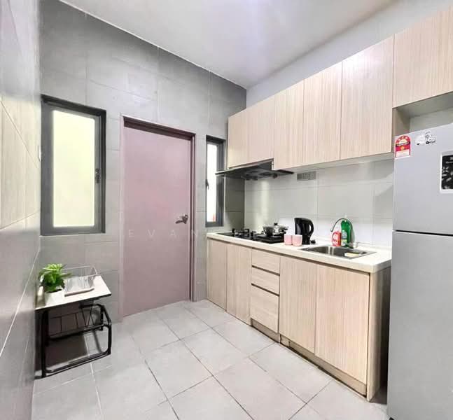 Service Residence for Rent at Zeva @ Equine South - Evanslee . - Kitchen - PropertyGuru.com.my