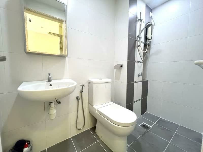 Service Residence for Rent at Zeva @ Equine South - Evanslee . - Bathroom - PropertyGuru.com.my