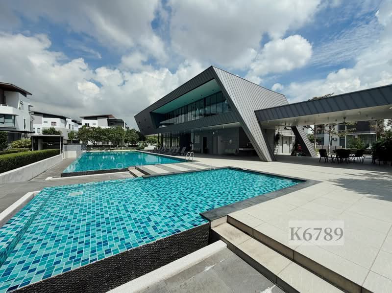 Rumah Berkembar untuk Dijual di Kota Kemuning (Shah Alam) - Yongsen Lim - Exterior - PropertyGuru.com.my