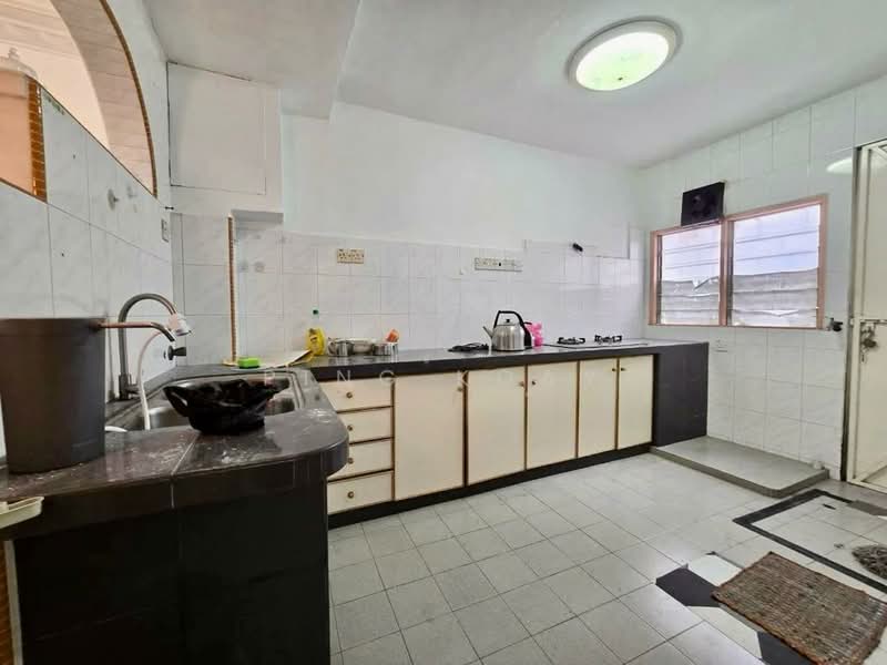 2-storey Terraced House for Sale in Gelugor (Penang) - Ping Koay - Kitchen - PropertyGuru.com.my