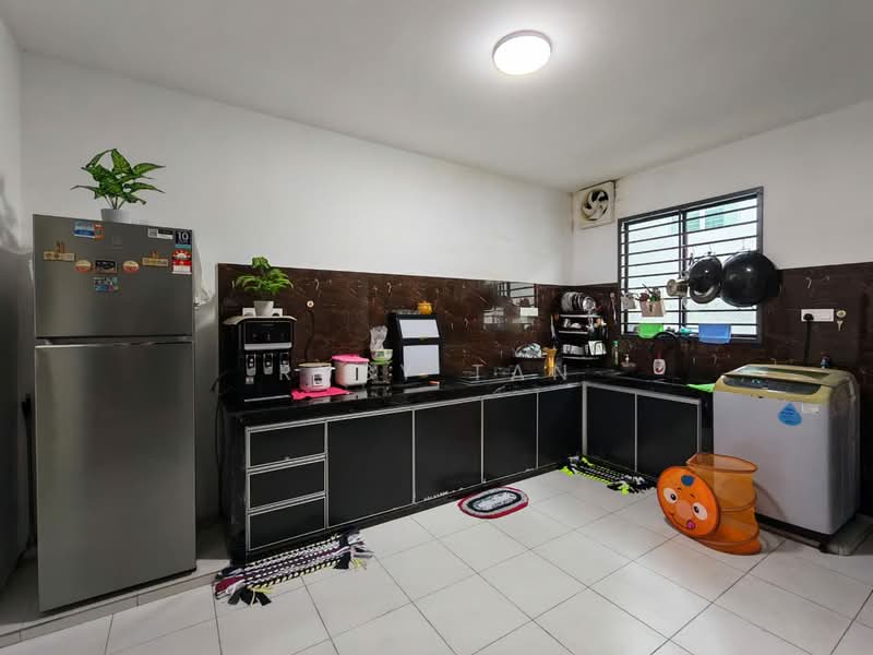 2-storey Terraced House for Sale in Taman Pulai Mutiara (Iskandar Puteri (Nusajaya)) - Ruby Tan - Kitchen - PropertyGuru.com.my