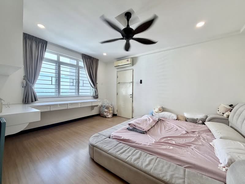 Kondominium untuk Disewa di Vertiq - Lee Xue Chen - Bedroom - PropertyGuru.com.my