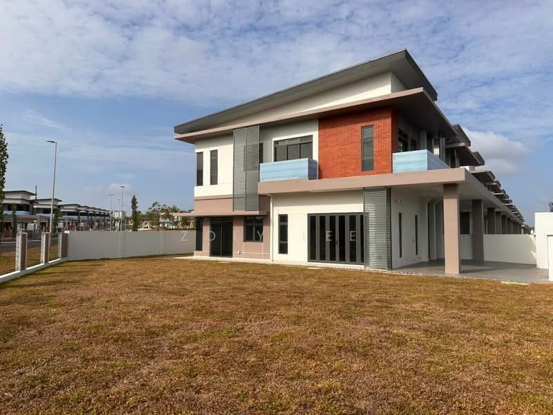 Semi-Detached House for Sale in Bandar Uda Utama (Johor Bahru) - Zoey Lee - Exterior - PropertyGuru.com.my