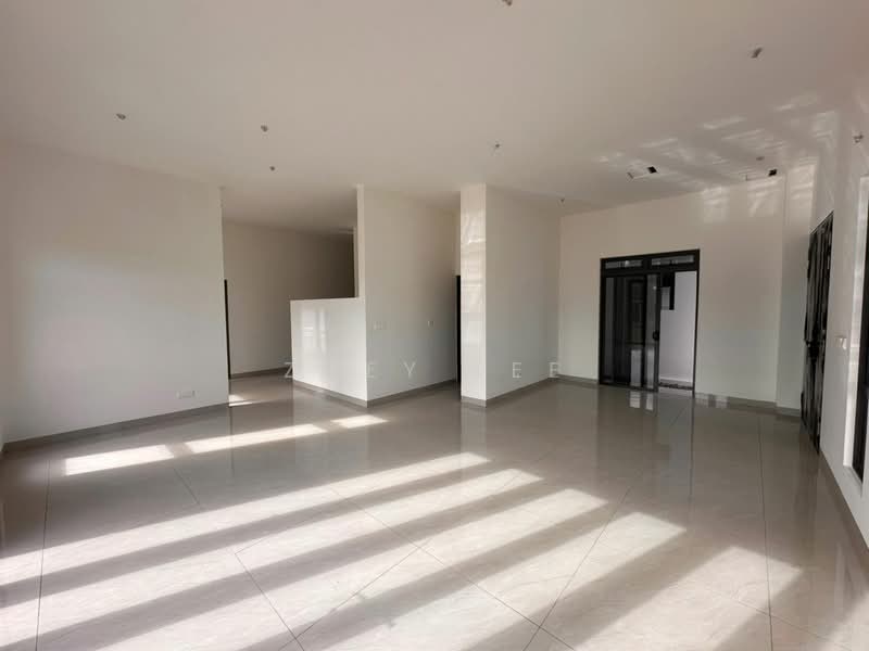 Semi-Detached House for Sale in Bandar Uda Utama (Johor Bahru) - Zoey Lee - Living Room - PropertyGuru.com.my