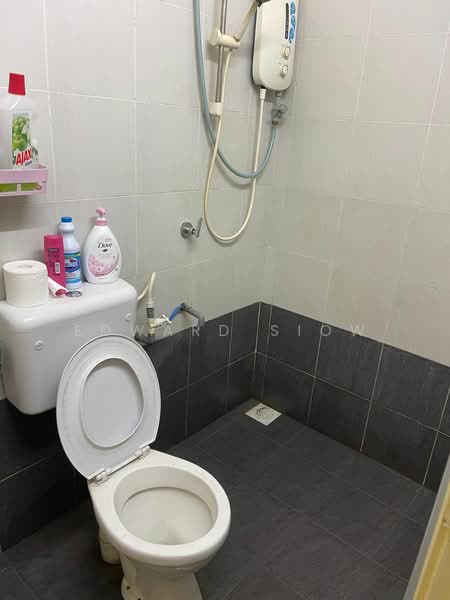 Rumah Teres 2 Tingkat untuk Disewa di Tebrau (Johor) - Edward Siow - Bathroom - PropertyGuru.com.my