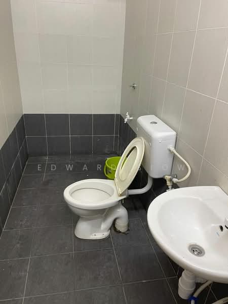 Rumah Teres 2 Tingkat untuk Disewa di Tebrau (Johor) - Edward Siow - Bathroom - PropertyGuru.com.my