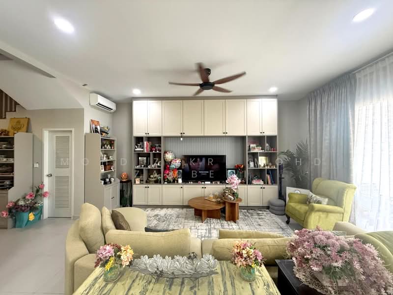 Semi-Detached House for Sale in Cyber 10 (Cyberjaya) - Mohd Zakri Mohd Zamberi - Living Room - PropertyGuru.com.my