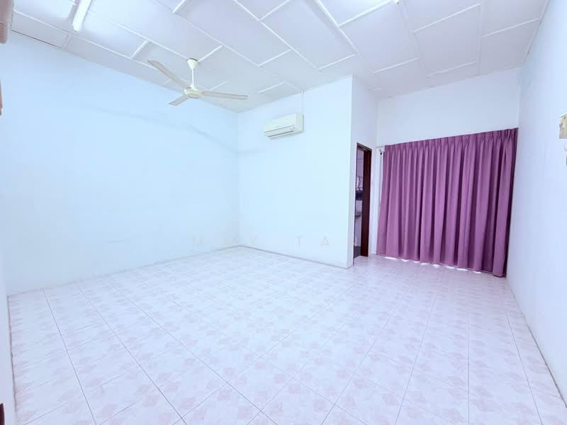 Rumah Berkembar untuk Dijual di Taman Delima (Kluang) - May Tan - PropertyGuru.com.my