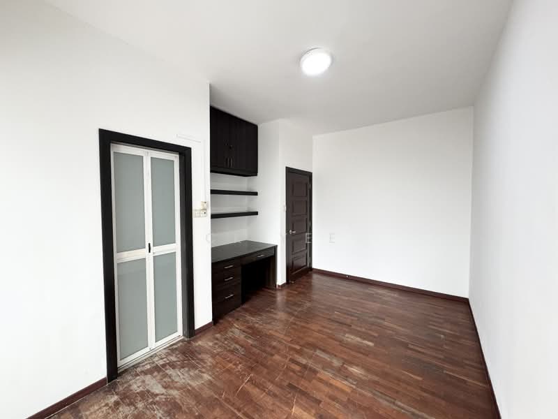 3-storey Terraced House for Sale in Taman Esplanad (Bukit Jalil) - CK Yee - PropertyGuru.com.my