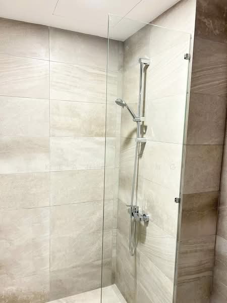 Servis Apartment untuk Dijual di Henna Residence @ The Quartz WM - Kean Phang - Bathroom - PropertyGuru.com.my