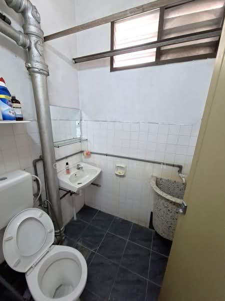 Office for Rent in Bayan Lepas (Penang) - Gavin Tan - Bathroom - PropertyGuru.com.my
