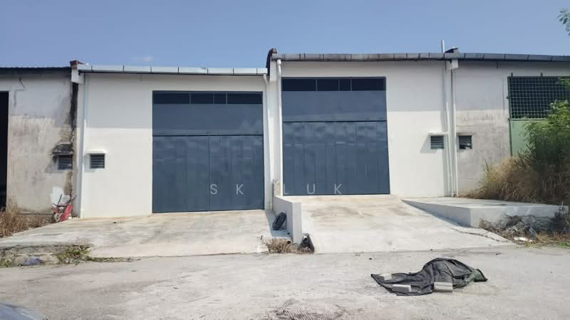 Factory for Rent in Bukit Sentosa (Rawang) - SK Luk - Exterior - PropertyGuru.com.my