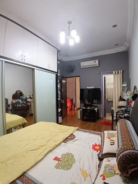 Rumah Teres 1 Tingkat untuk Dijual di Taman Molek (Johor Bahru) - Iden Tan - PropertyGuru.com.my