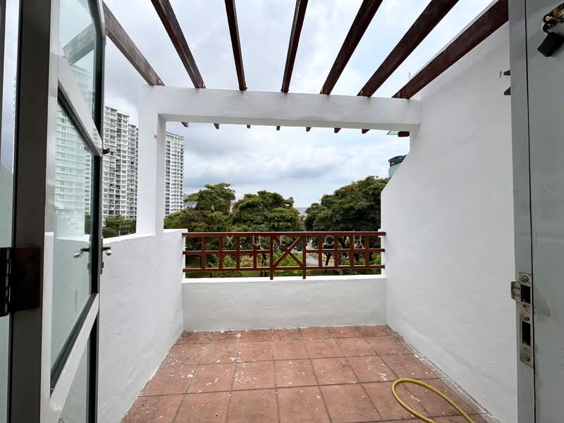 Rumah Teres 3 Tingkat untuk Disewa di Jelutong (Penang) - Lee Xue Chen - Balcony - PropertyGuru.com.my