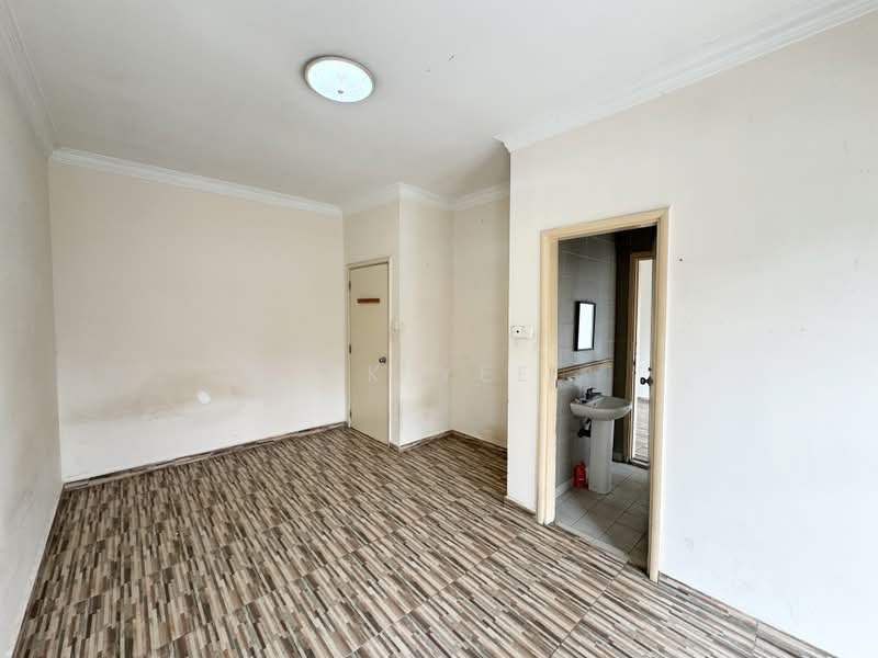 Rumah Teres 3 Tingkat untuk Dijual di Taman Esplanad (Bukit Jalil) - CK Yee - PropertyGuru.com.my