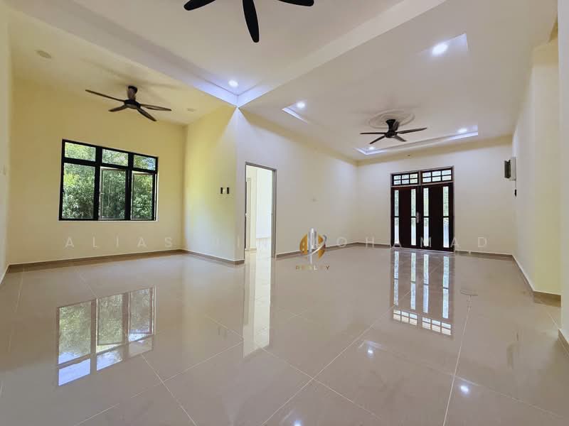 Bungalow for Sale in Batu Rakit (Terengganu) - Alias Bin Mohamad - PropertyGuru.com.my