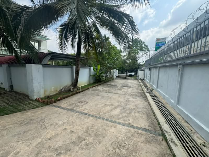 Rumah Berkembar untuk Dijual di Desa Sri Hartamas (Sri Hartamas) - Evelyn Khoo - Exterior - PropertyGuru.com.my