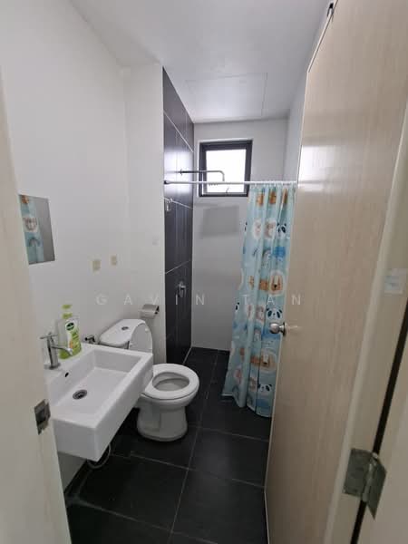 Kondominium untuk Disewa di Skyview Residence - Gavin Tan - Bathroom - PropertyGuru.com.my