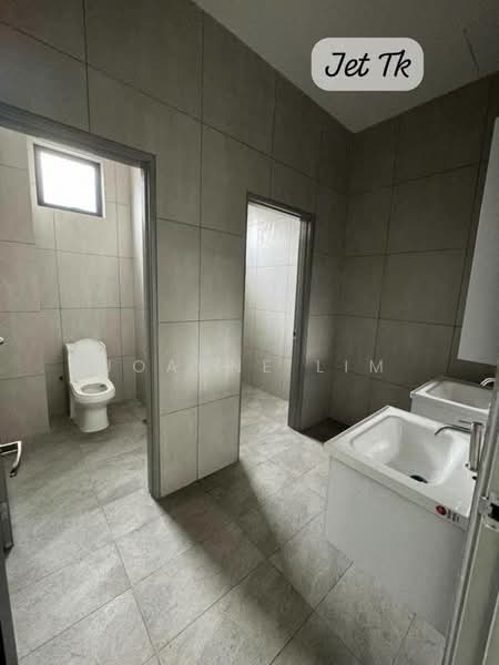 Factory for Rent in Pulau Indah (Klang) - Joanne Lim - Bathroom - PropertyGuru.com.my
