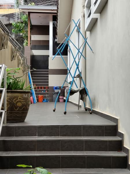 Semi-Detached House for Sale in Bukit Dumbar (Jelutong) - Millie Chew - Exterior - PropertyGuru.com.my