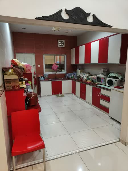 Semi-Detached House for Sale in Bukit Dumbar (Jelutong) - Millie Chew - Kitchen - PropertyGuru.com.my
