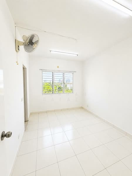 Apartment for Sale at Pangsapuri Seri Pinang - Farhan Rafael - Interior - PropertyGuru.com.my