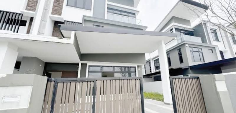 Semi-Detached House for Sale in Taman Nusa Sentral (Iskandar Puteri (Nusajaya)) - Zoey Lee - Exterior - PropertyGuru.com.my