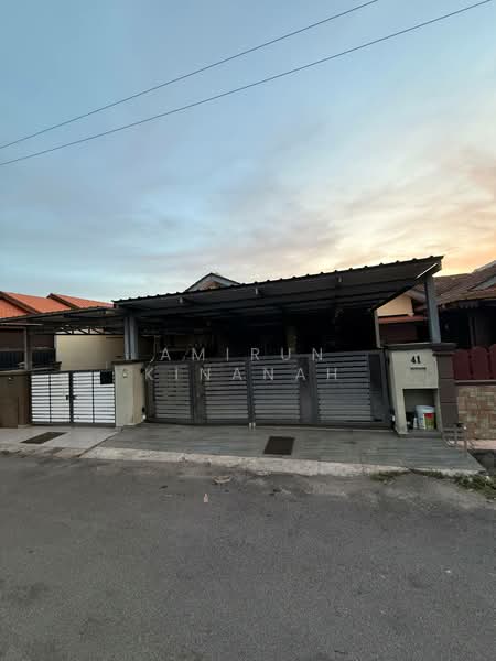 Rumah Teres 1 Tingkat untuk Disewa di Klang (Selangor) - Amirun Kinanah - Exterior - PropertyGuru.com.my