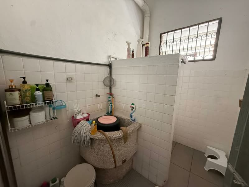 2-storey Terraced House for Sale in Butterworth (Penang) - Wendy Pey - Bathroom - PropertyGuru.com.my