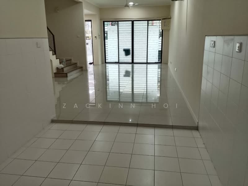 Rumah Teres 2 Tingkat untuk Disewa di Bukit Raja (Selangor) - Zackinn Hoi - Living Room - PropertyGuru.com.my